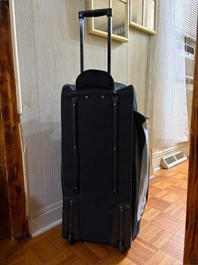 GEMLINE 4200 Gray and Black Men’s Duffel Bag - Versatile Travel / XL